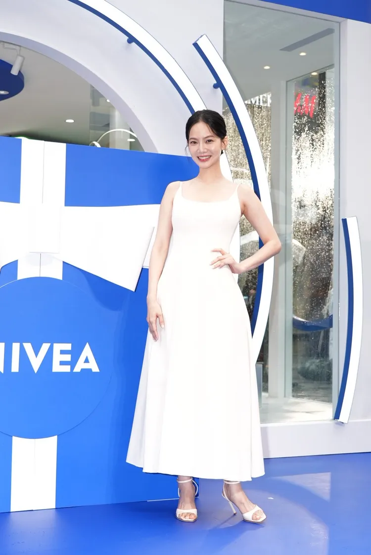 曾之喬產後首度出席活動，獻給代言的妮維雅。攝影中心攝