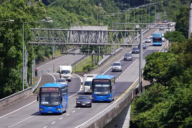 公路局統計，目前客運仍有最高近9成空位可利用。莊宗達攝