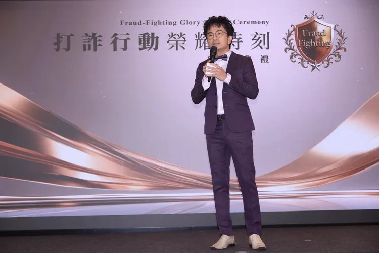 唐從聖分享家人和朋友被詐騙的經歷。彭欣偉攝