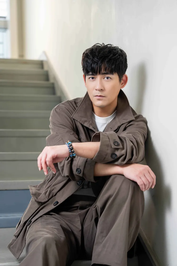 仔仔沉浸在角色時非常需要個人空間。Catchplay+提供