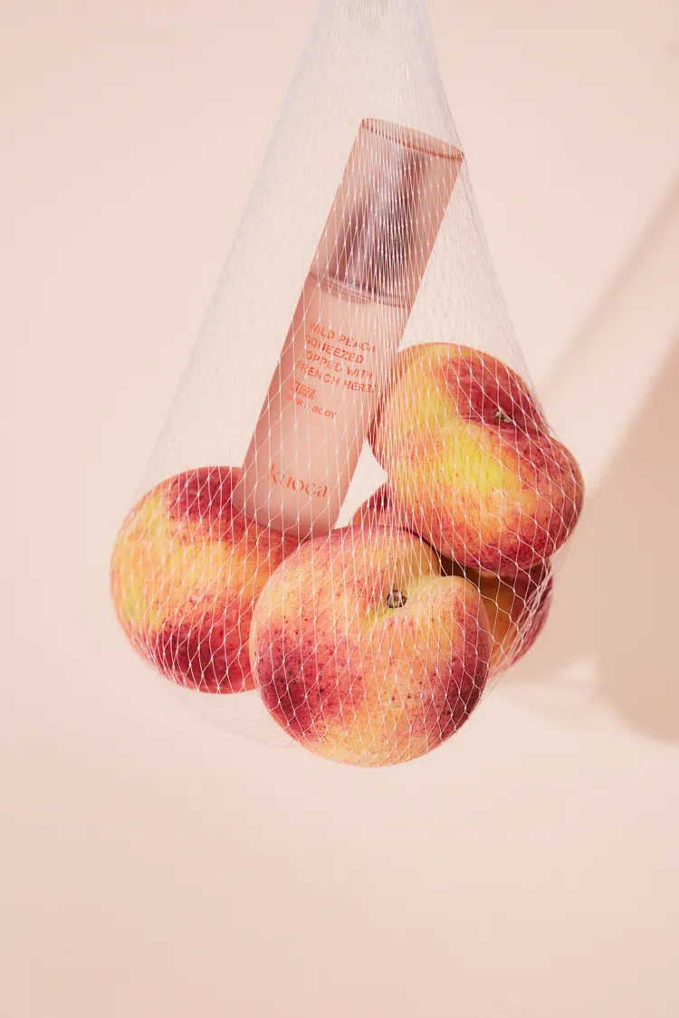 Kuoca野桃Wild Peach水潤噴霧，50ml／820元。品牌提供