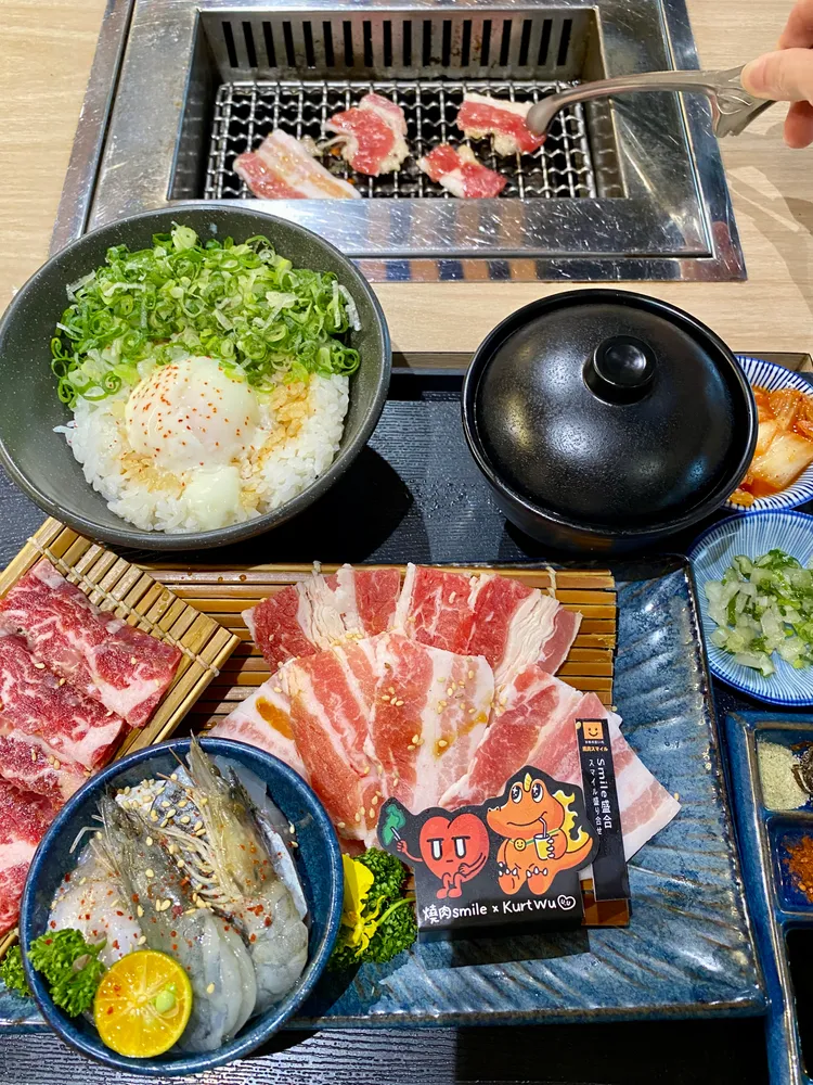 燒肉Smile推出價格更親民的「輕享門店」，主打最低230元就能吃到燒肉。莊偉祺攝