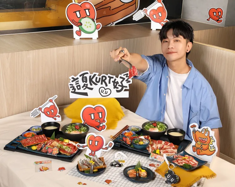 插畫家Kurt Wu將到「燒肉Smile」台北大安忠孝店擔任「一日店長」。築間餐飲集團提供