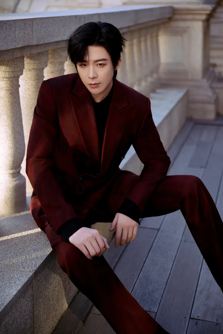 劉宇寧有雙大長腿。翻攝劉宇寧工作室微博