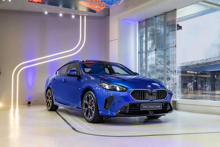 BMW 220 Gran Coupé M Racing Edition標配 M 空力套件、專屬 M 輪圈與降低車高的 M 跑車化動態懸吊系統。業者提供