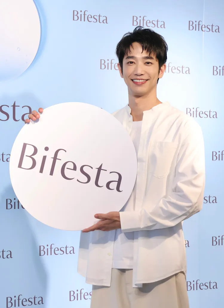 劉以豪帥氣登台。莊宗達攝