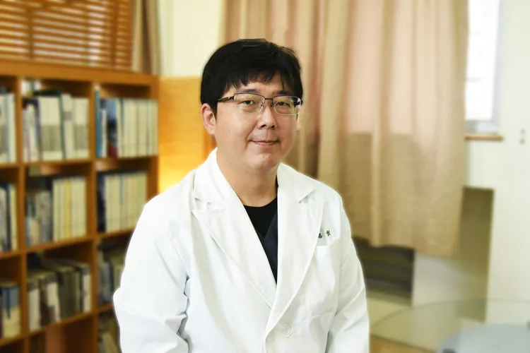 大林慈濟醫院耳鼻喉頭頸外科醫師侯思任。大林慈濟醫院提供