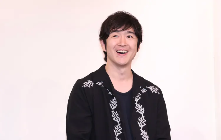 藤卷亮太聊到去KTV會唱《粉雪》。莊宗達攝