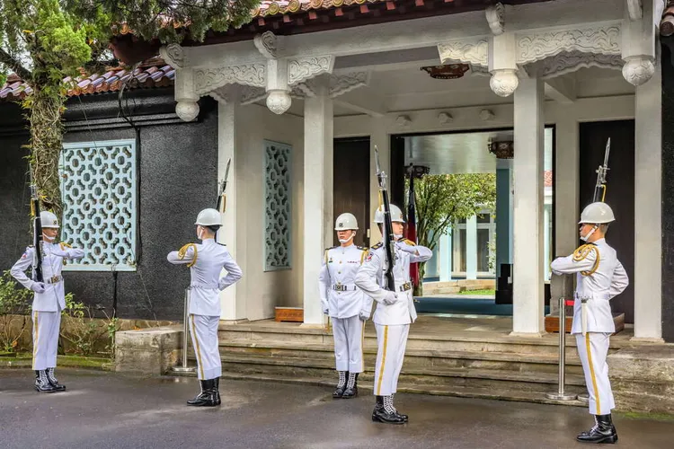 國防部公告修正兩蔣慈湖丶大溪賓館管理要點，將「謁靈」修正為「入營」，並刪除「陵寢」字樣，停放靈柩之處稱「靈柩區」。圖片取自桃園觀光導覽網