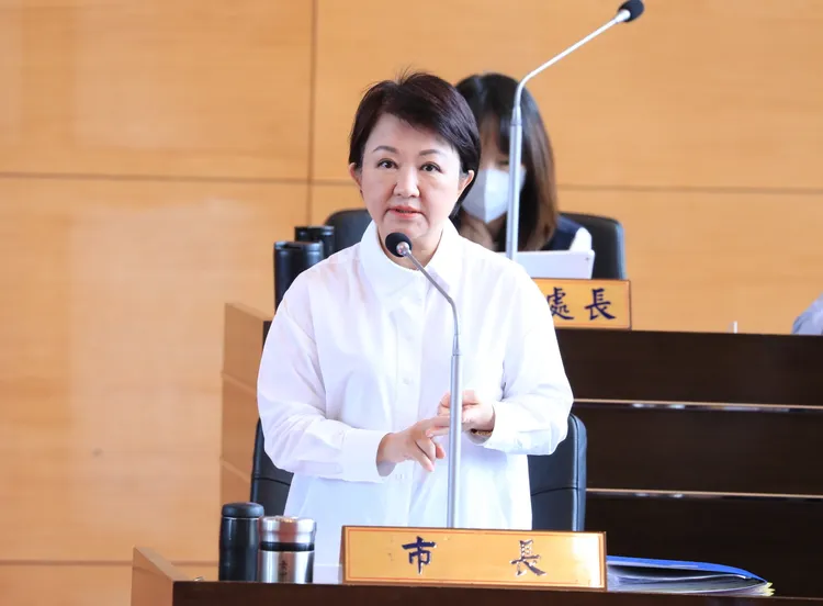 盧秀燕承諾會在剩餘1年7個月內完成大巨蛋規劃與評選，最快2030年完工。市府提供