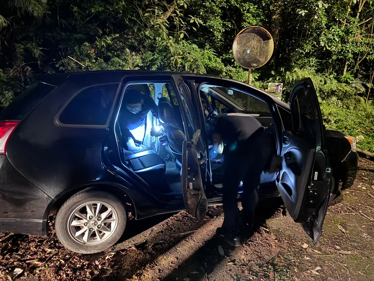 警方於龍潭山區找到涉案車輛。警方提供