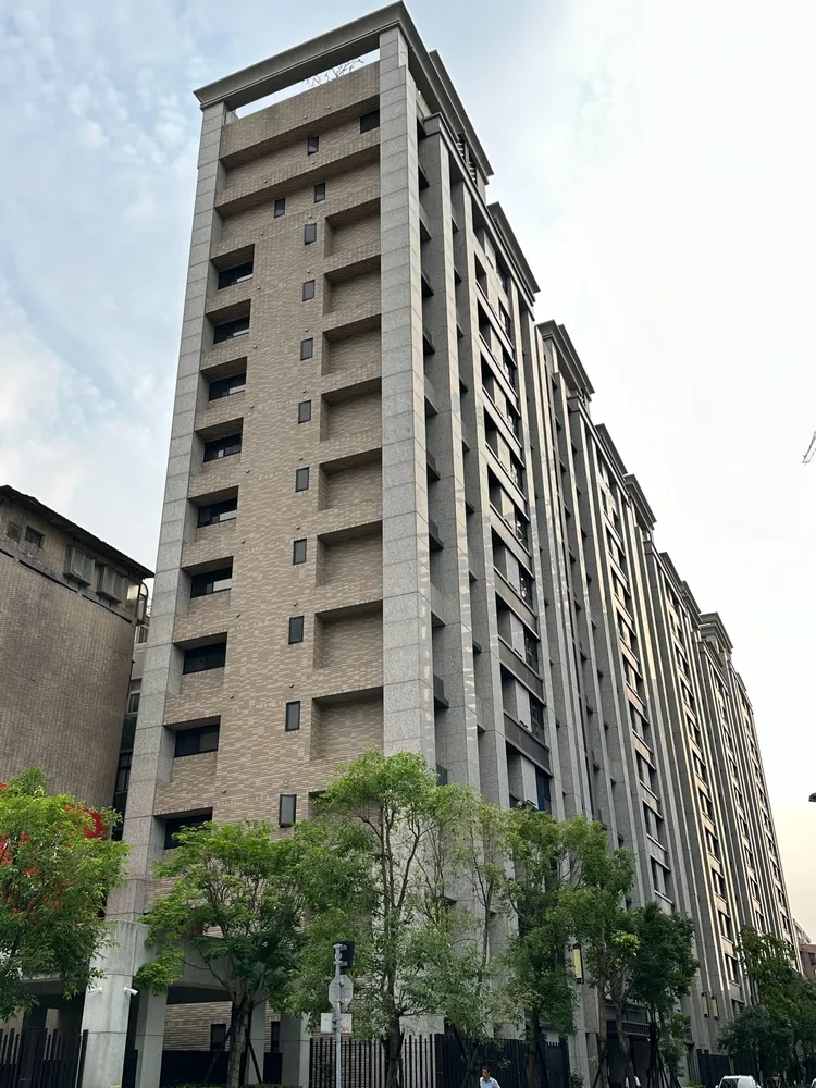 鬼鬼現住在民生社區6千萬豪宅。特勤中心攝