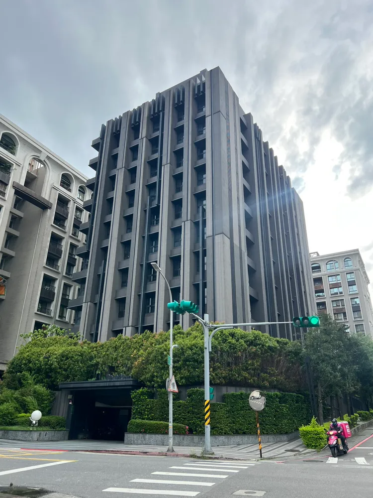 鬼鬼本來住在內湖，價值約1千多萬。特勤中心攝