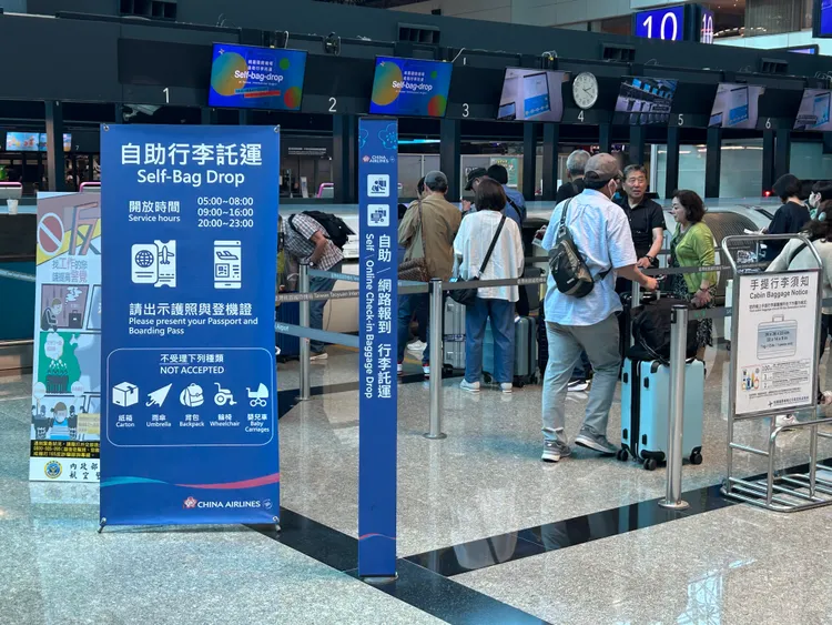 端午疏運期間建議提早3小時抵達機場，並可善用手機、網路報到和自動通關證照查驗（e-Gate）等。桃機提供