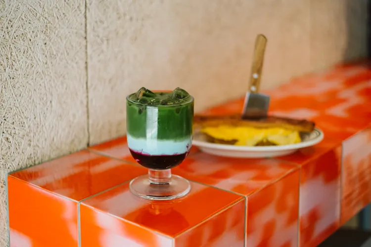 迪卡儂同時在Local Local推出限定薰衣草藍莓抹茶歐蕾飲品。品牌提供