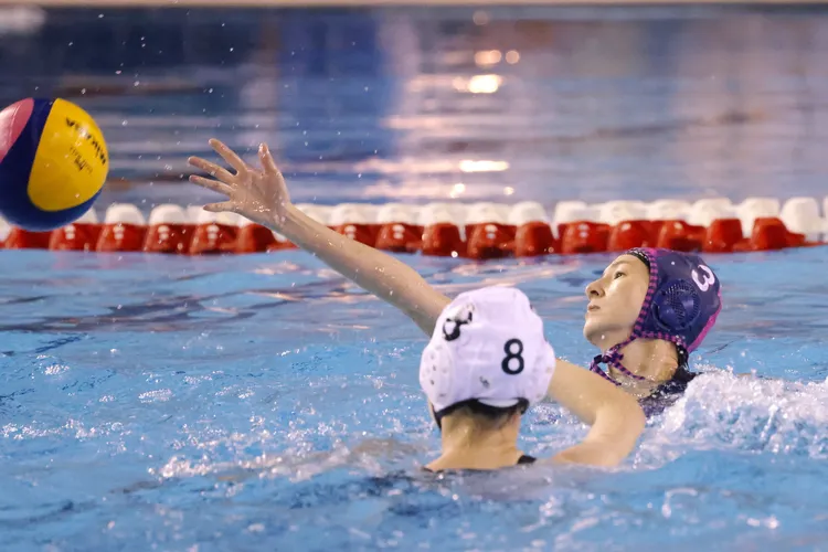 夏嘉璐下場打水球，認為比想像中困難。世壯運提供