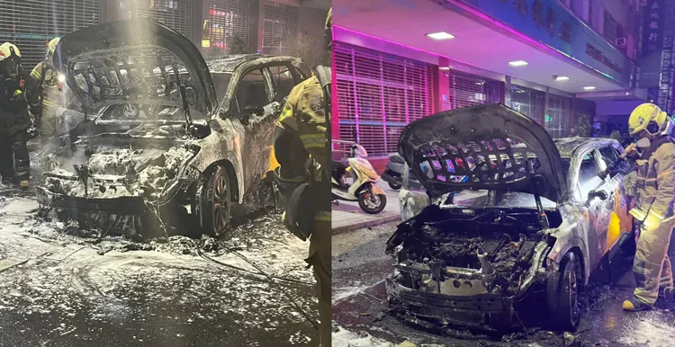 才2年車齡的油電車燒得只剩骨架。翻攝照片