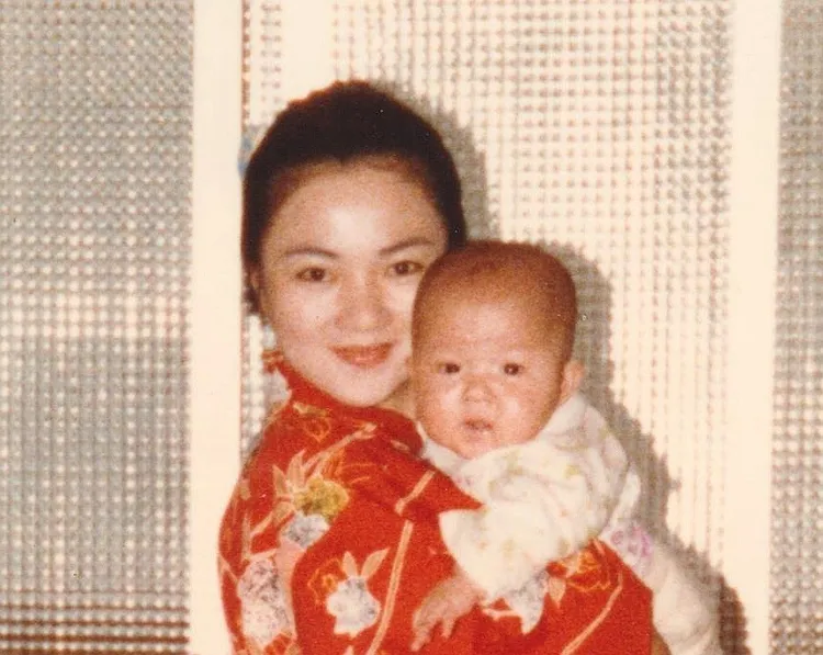 白冰冰年輕時為了女兒努力賺奶粉錢。長興影視提供