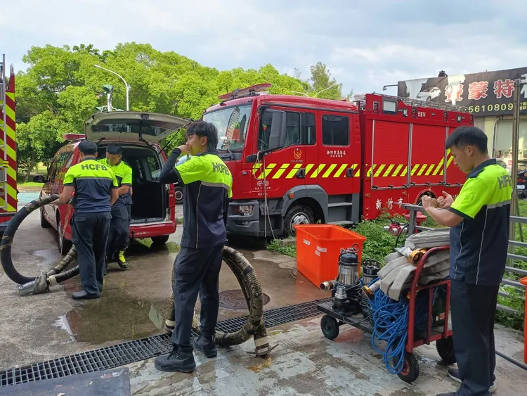 豪雨來襲，竹市啟動三級應變中心。新竹市府提供