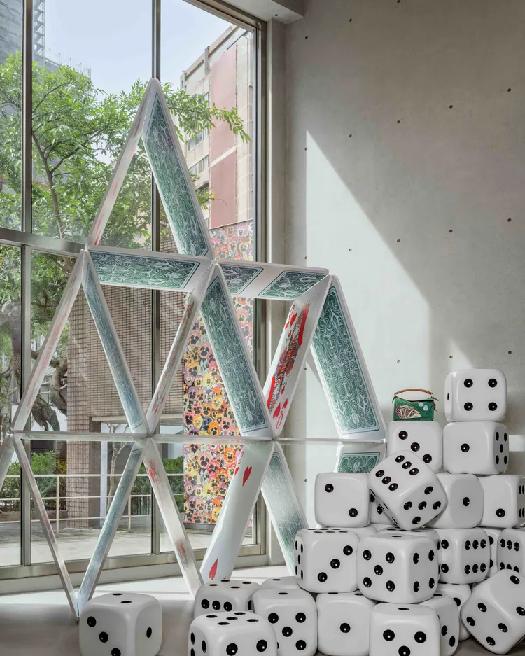 LOEWE Puzzle 10週年期間限定空間。品牌提供