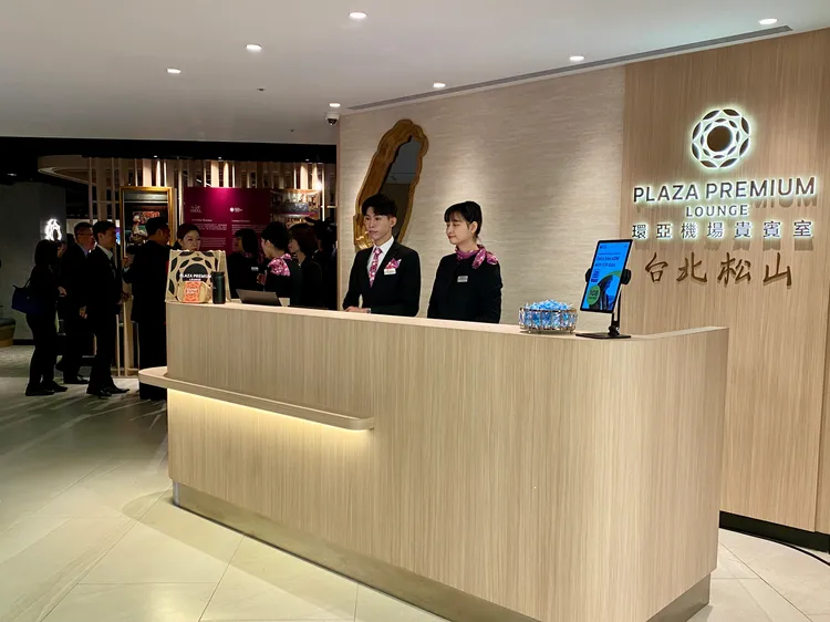 松機環亞貴賓室入口。莊偉祺攝