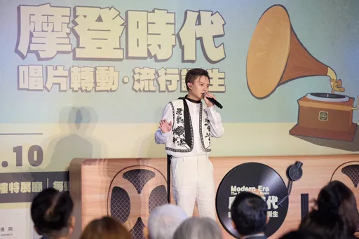 金曲歌王許富凱驚吐失聲一個半月 聞曹雅雯落髮伴病父心碎發聲