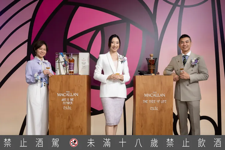 麥卡倫《The Tree of Life Collection》系列展現自然與藝術深層對話的致敬之作。臺灣愛丁頓董事總經理 黃皓茵 Helen(中)、麥卡倫品牌大使黃偉綸(右)、臺灣愛丁頓行銷總監劉姿瓘Rita(左)。業者提供