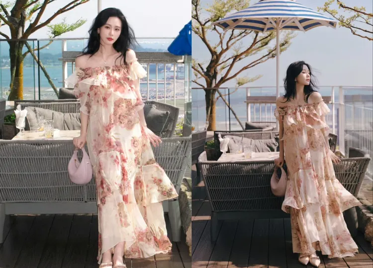 劉詩詩選穿法國精品CELINE 2025秋冬系列中的碎花露肩連衣裙。翻攝詩詩的小板報微博
