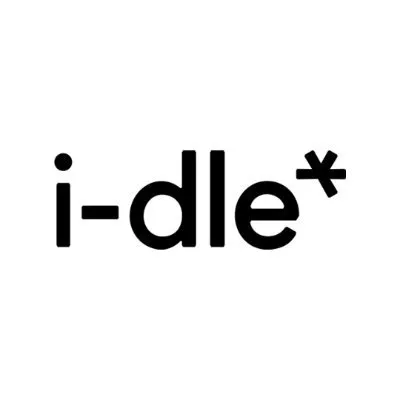 (G)-IDLE改團名為i-dle，右上角的5個i象徵5名成員。翻攝i-dle X