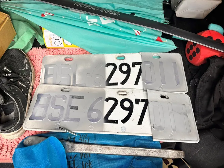 嫌犯使用假車牌懸掛車輛犯案。警方提供