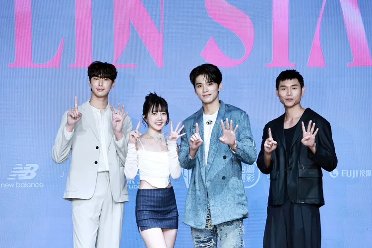 金雲（左起）、蔡衣宸、王品澔等人代言璀璨之星選拔活動。伊林娛樂提供