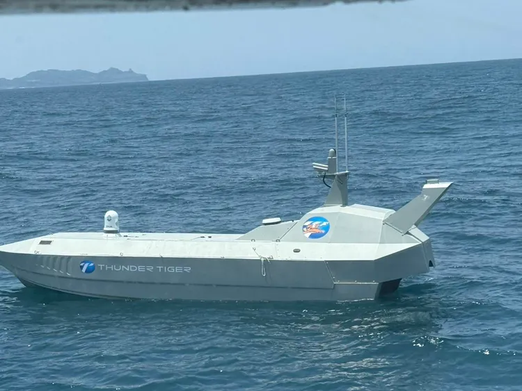 雷虎科技失聯的2米無人船。海巡署提供