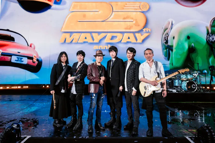 五月天開心同框趙傳。相信音樂提供