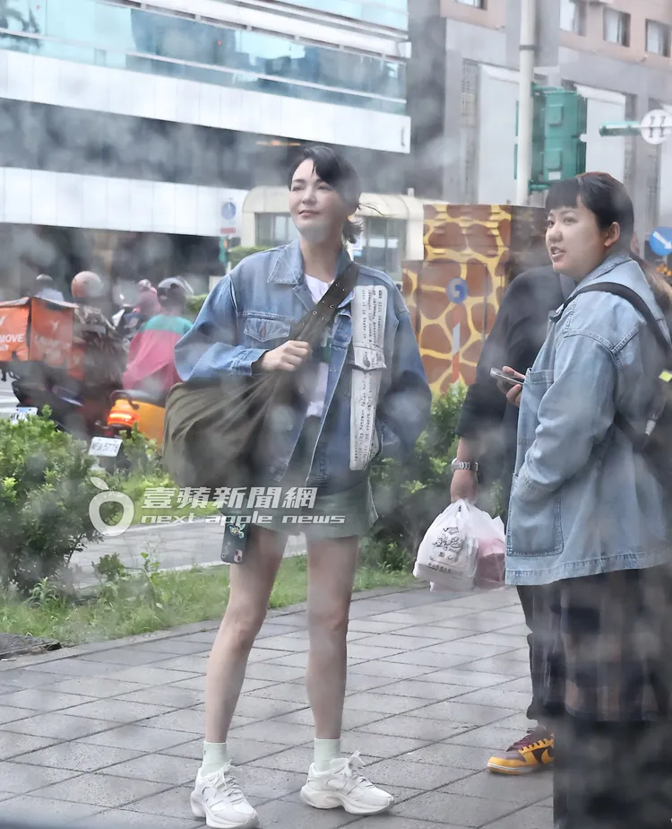 張榕容出席完家扶基金會活動，看起來心情很好。特勤中心攝