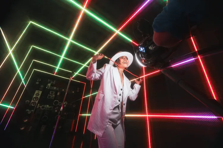 夏沐用R&B唱出戀愛副作用。Jimmy提供