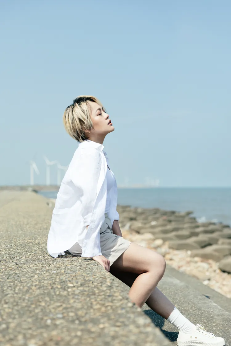 戴愛玲新歌《還能愛嗎？》MV是她過去愛情的經歷。華納音樂提供