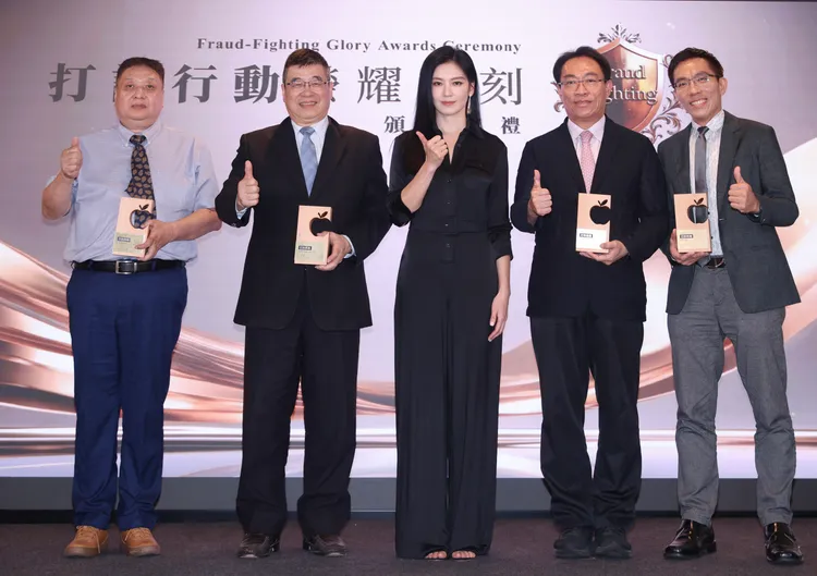 林熙蕾（中）擔任頒獎人。彭欣偉攝