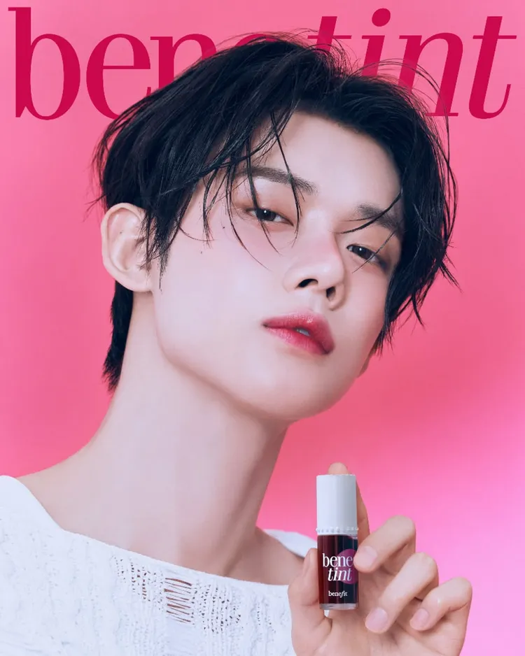 TXT崔然竣成為benefit在韓國的品牌代言人。翻攝品牌IG