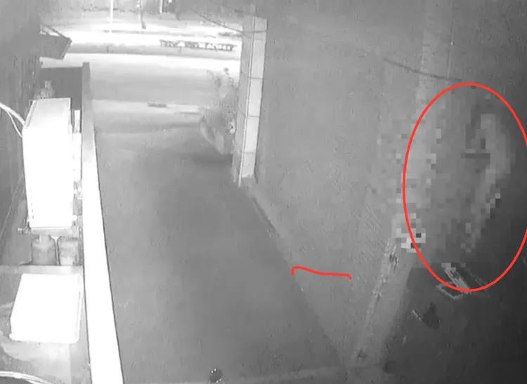 詹嫌才出獄一個月就連續犯案，利用暗夜闖入店家行竊。翻攝畫面