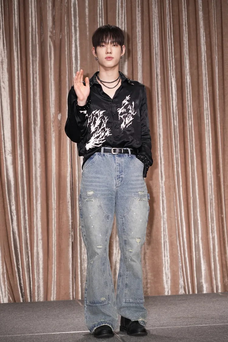 Xayden揮手打招呼。彭欣偉攝