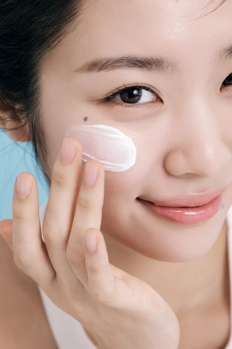 蘭芝水酷修護保濕輕感防曬露，50ml／850元。品牌提供