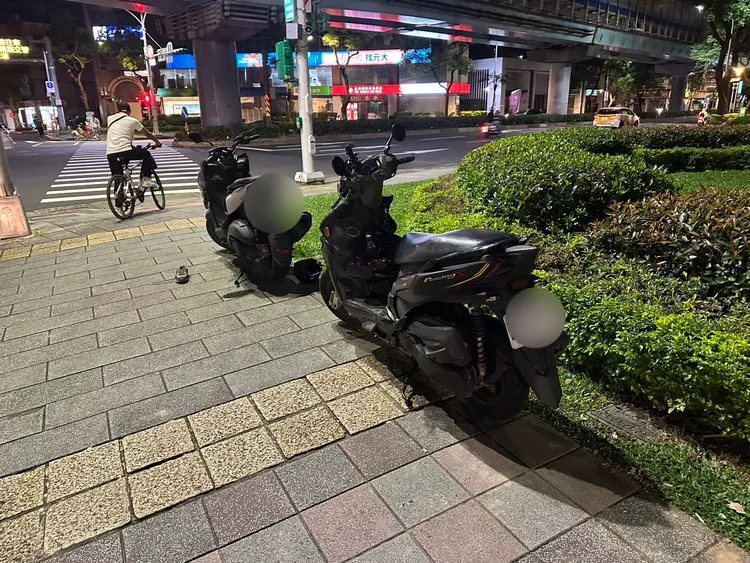 2名騎士也送醫。警方提供