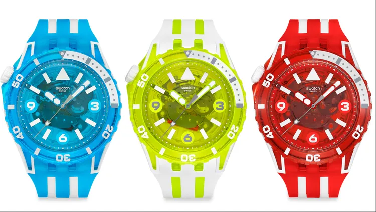 SWATCH SCUBAQUA系列腕錶BLUE FIRE（左起）、EGG YOLK、LION'S MANE，各4850元。