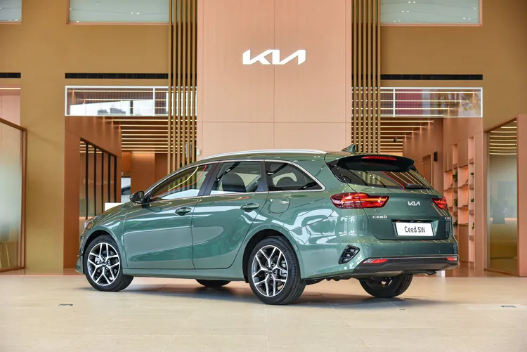 Kia旗下首款歐洲原裝進口車型Ceed Sportswagon，從設計到生產，皆由歐洲設計中心及斯洛伐克工廠一手打造。業者提供