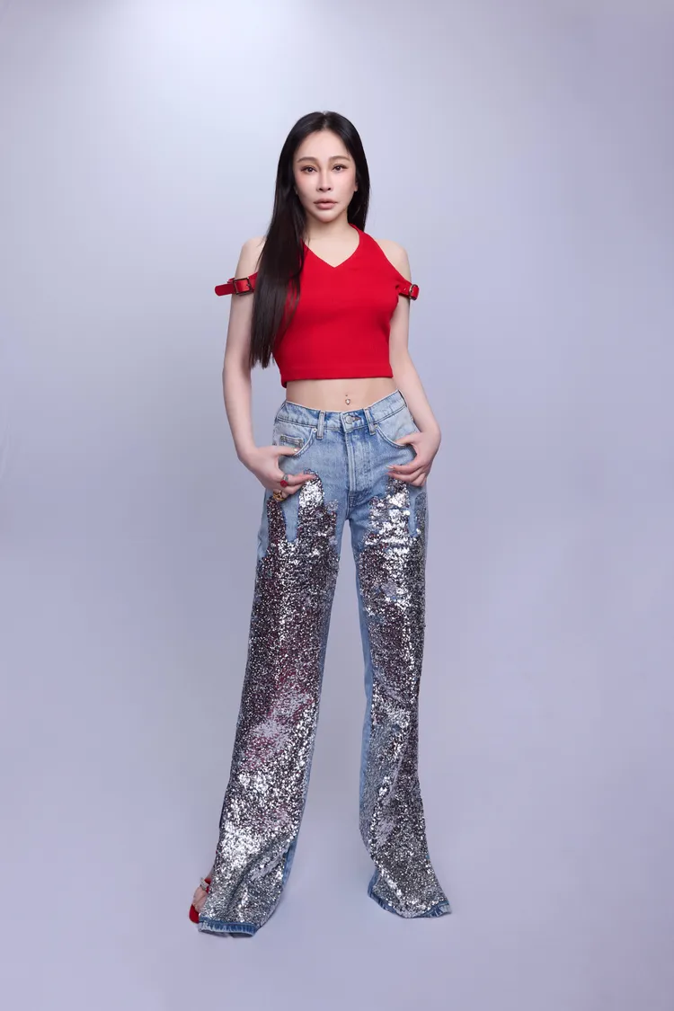 温嵐對自己身材管理也相當要求，近來她不斷精進自己，保持運動狀態。華納音樂提供