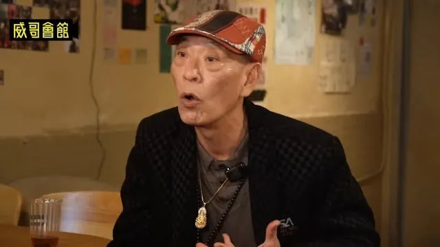 鍾發最近受訪大批成龍。翻攝《威哥會館》TY