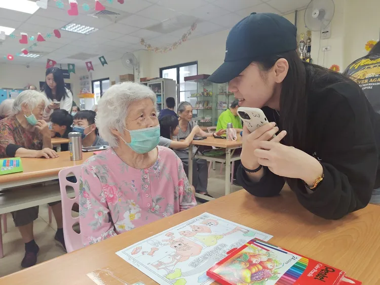 結合大學生辦理防詐小劇場。新竹市府提供