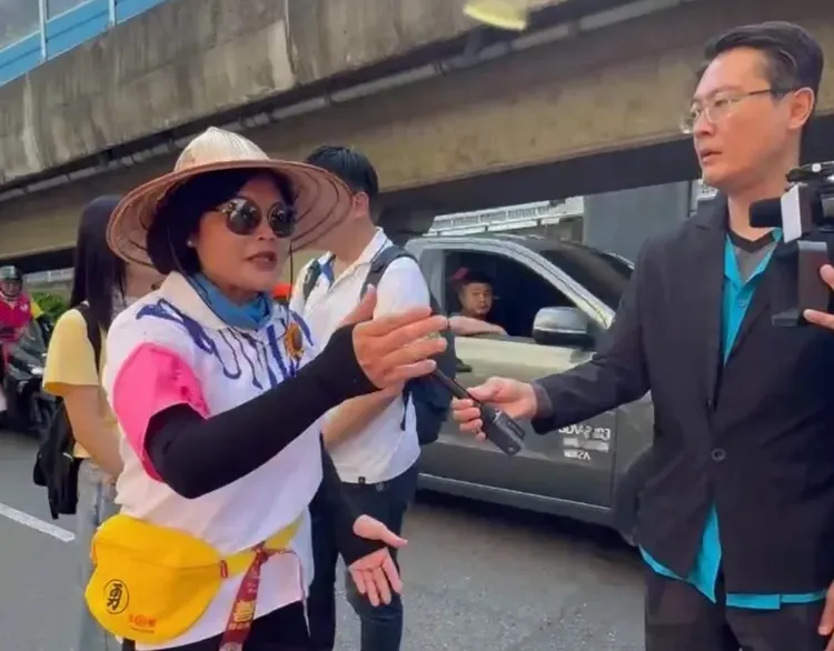 張麗善今天上午也接受媒體訪問公開道歉。翻攝白沙屯媽祖網路電視台