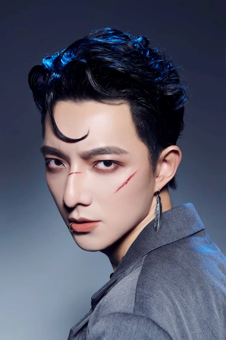 陳竟飛新歌《美術館》視覺話題搶眼。小馬鈴薯娛樂製作、我在娛樂提供