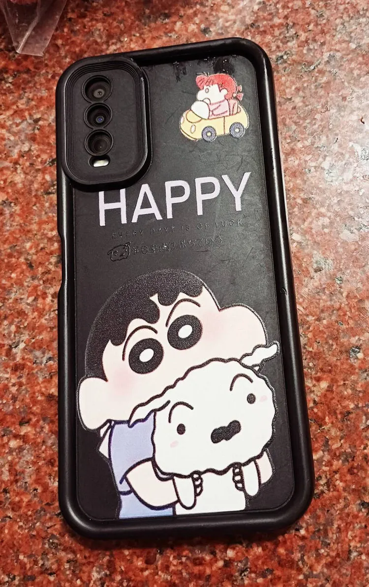 蘇乙青為年輕人成立LINE群組集結愛心，有人送他手機。蘇乙青提供